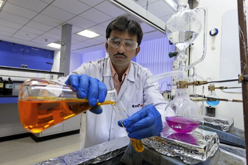 新闻人士称，“十三五”已将医疗信息化、高性能医疗器械、生物医药确定为重点